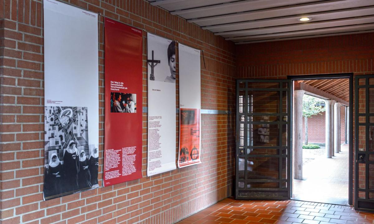 Ausstellungsbanner Evangelisches Kloster Schwanberg
